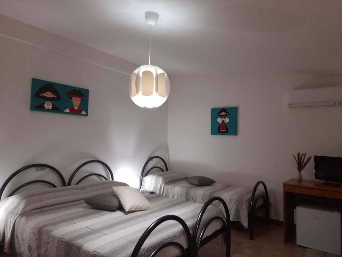 Agriturismo Palas De Serra Country Resort Onifai Экстерьер фото