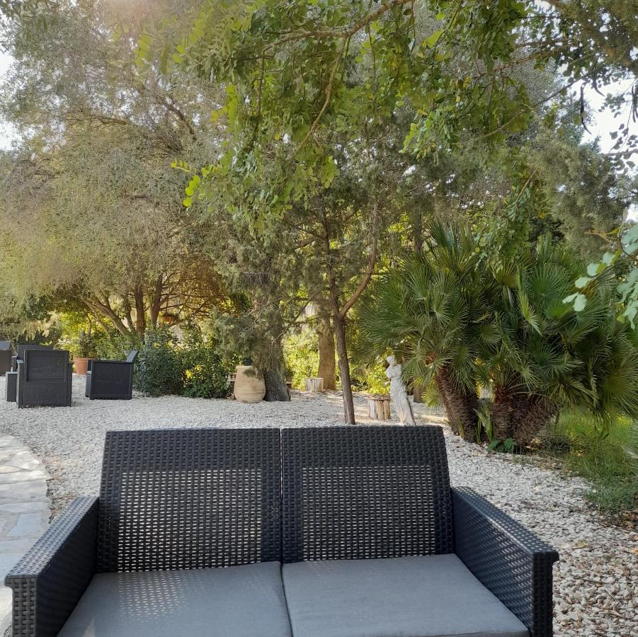 Agriturismo Palas De Serra Country Resort Onifai Экстерьер фото