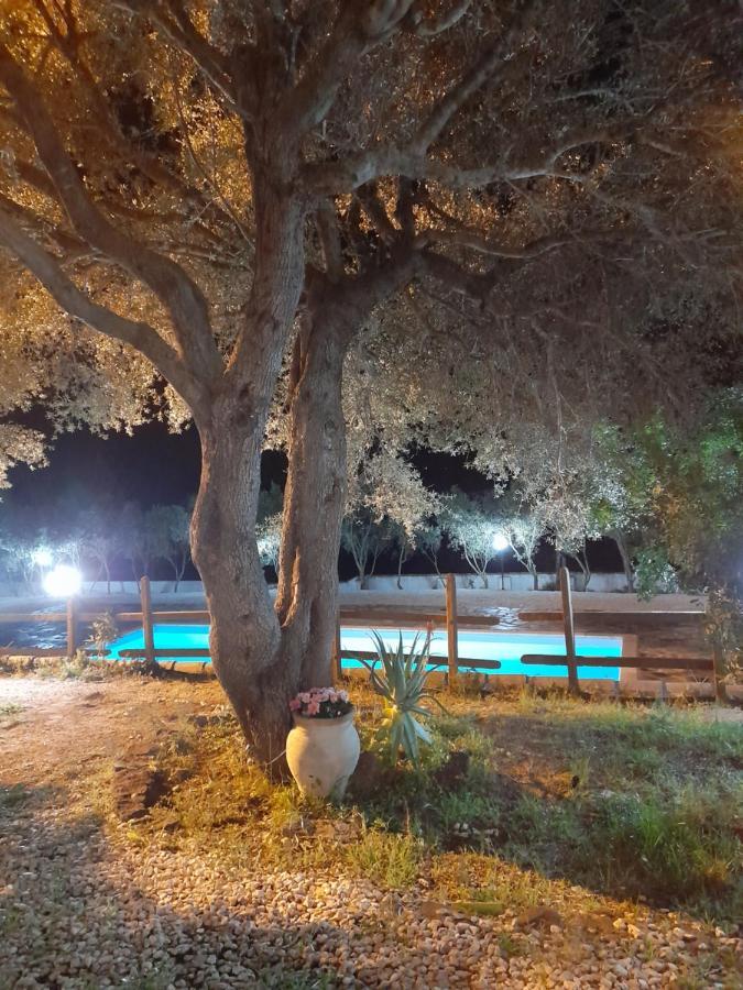 Agriturismo Palas De Serra Country Resort Onifai Экстерьер фото
