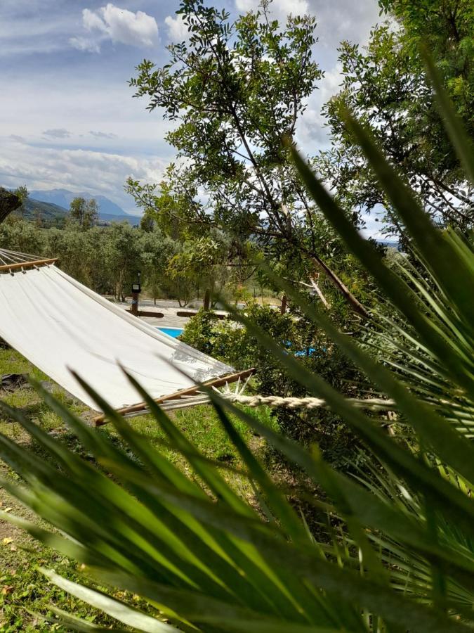 Agriturismo Palas De Serra Country Resort Onifai Экстерьер фото