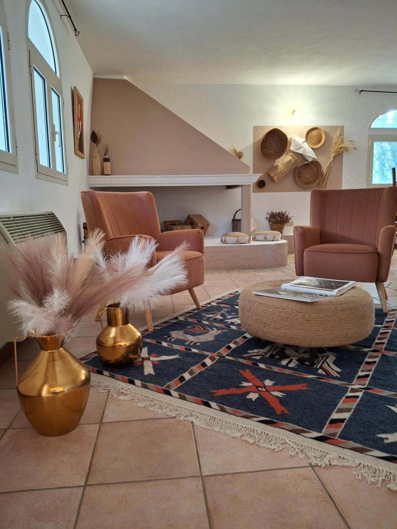 Agriturismo Palas De Serra Country Resort Onifai Экстерьер фото