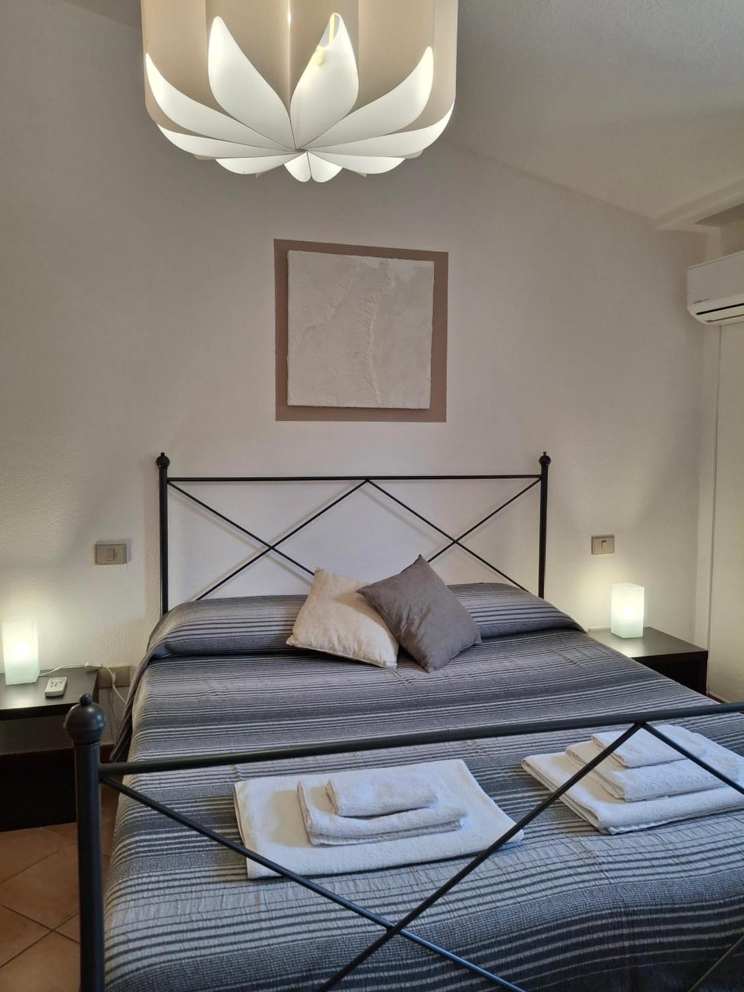 Agriturismo Palas De Serra Country Resort Onifai Экстерьер фото